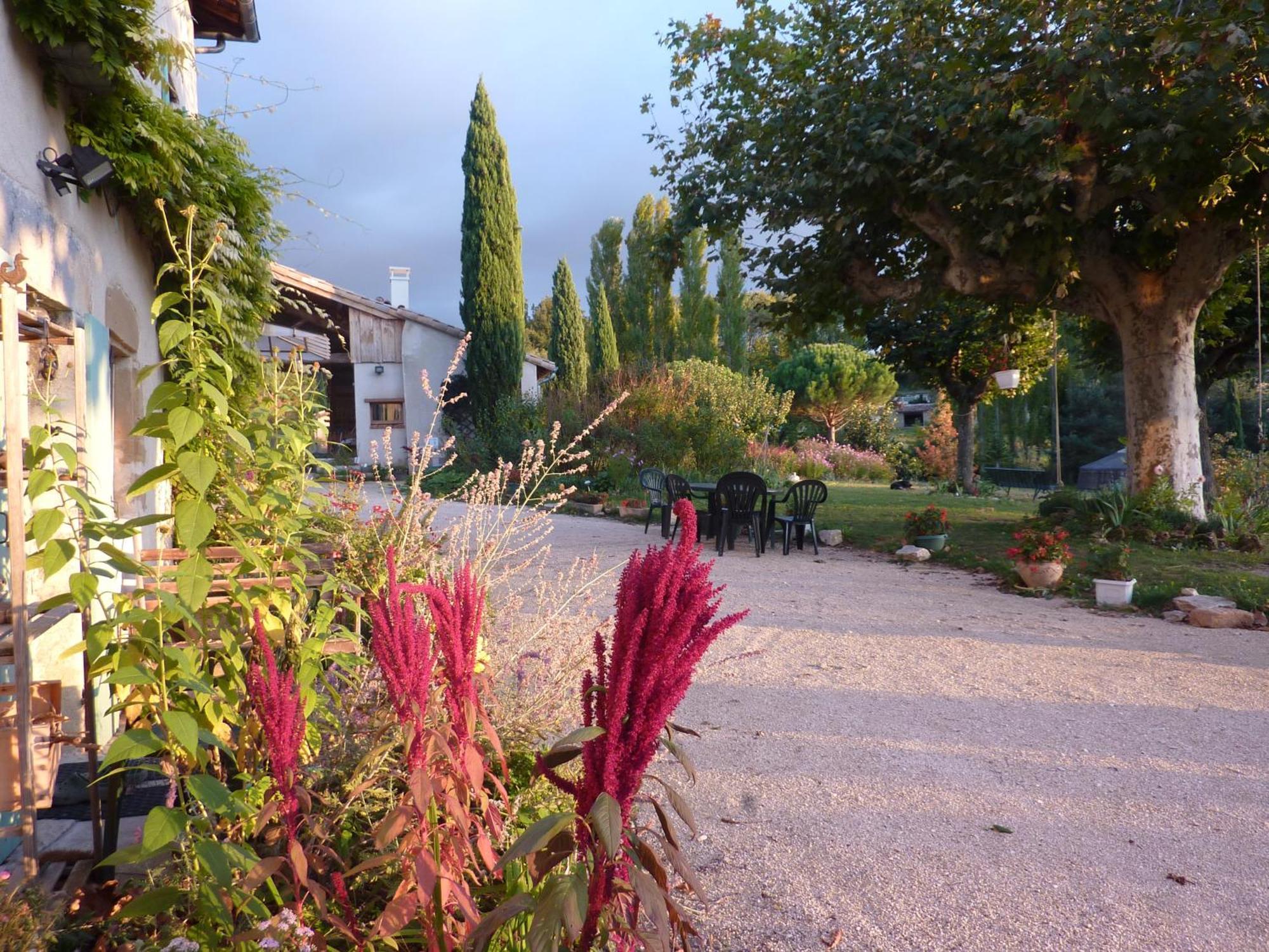 Chabeuil La Source, Vegetarian Guest House المظهر الخارجي الصورة
